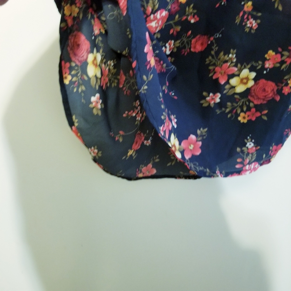 SWEET RAIN Navy Blue Floral Sleeveless Pleated Sheer Blouse Medium Boho Romantic - Picture 7 of 8